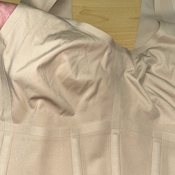 Boldness bodysuit in sand color - Picture 3 of 5